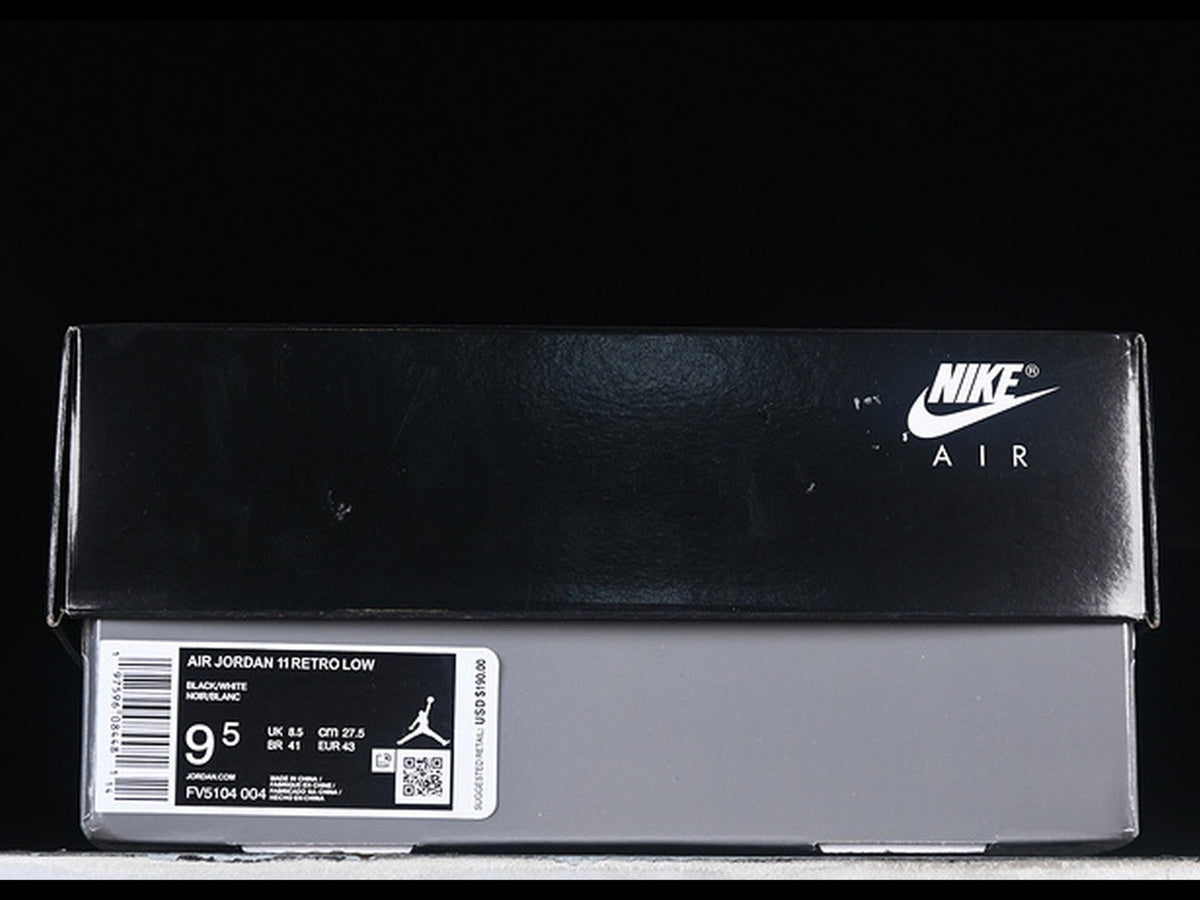 Air Jordan 11 Retro Low Space Jam Black
