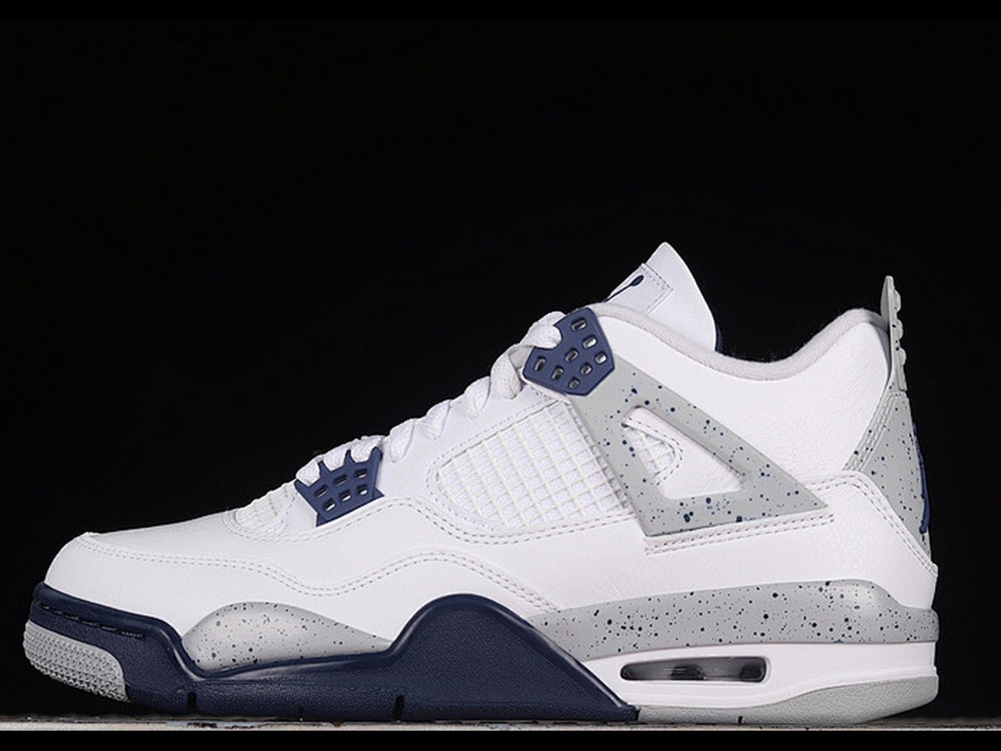 Air Jordan 4 Retro Midnight Navy