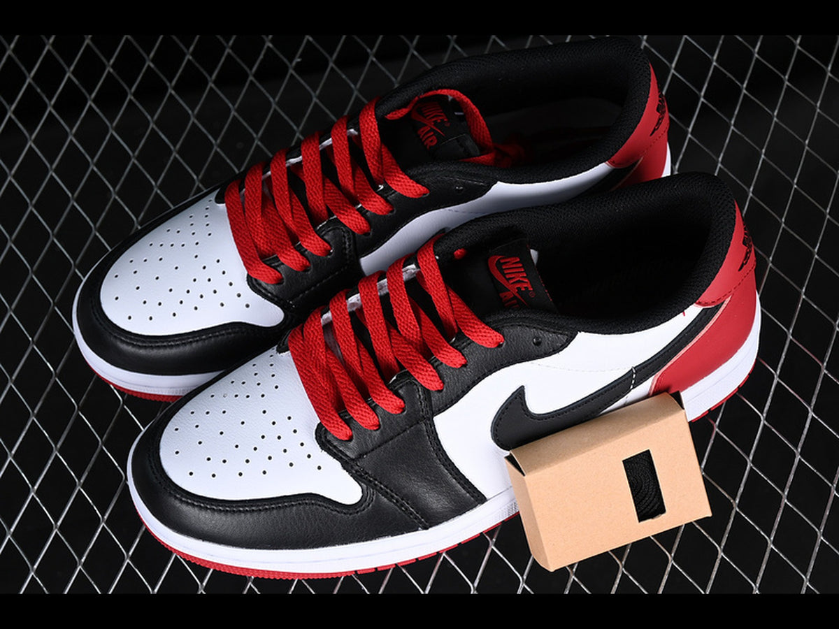 Air Jordan 1 Retro Low OG Black Toe