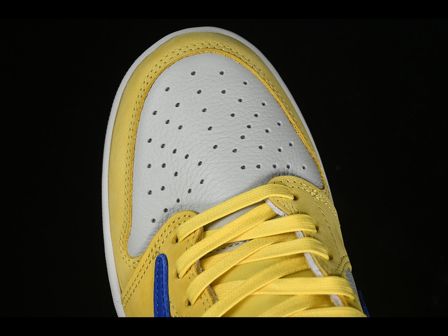 Travis Scott x Air Jordan 1 Low OG Canary