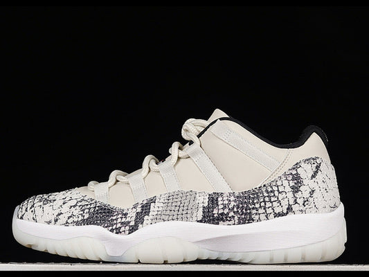 Air Jordan 11 Retro Low Light Bone