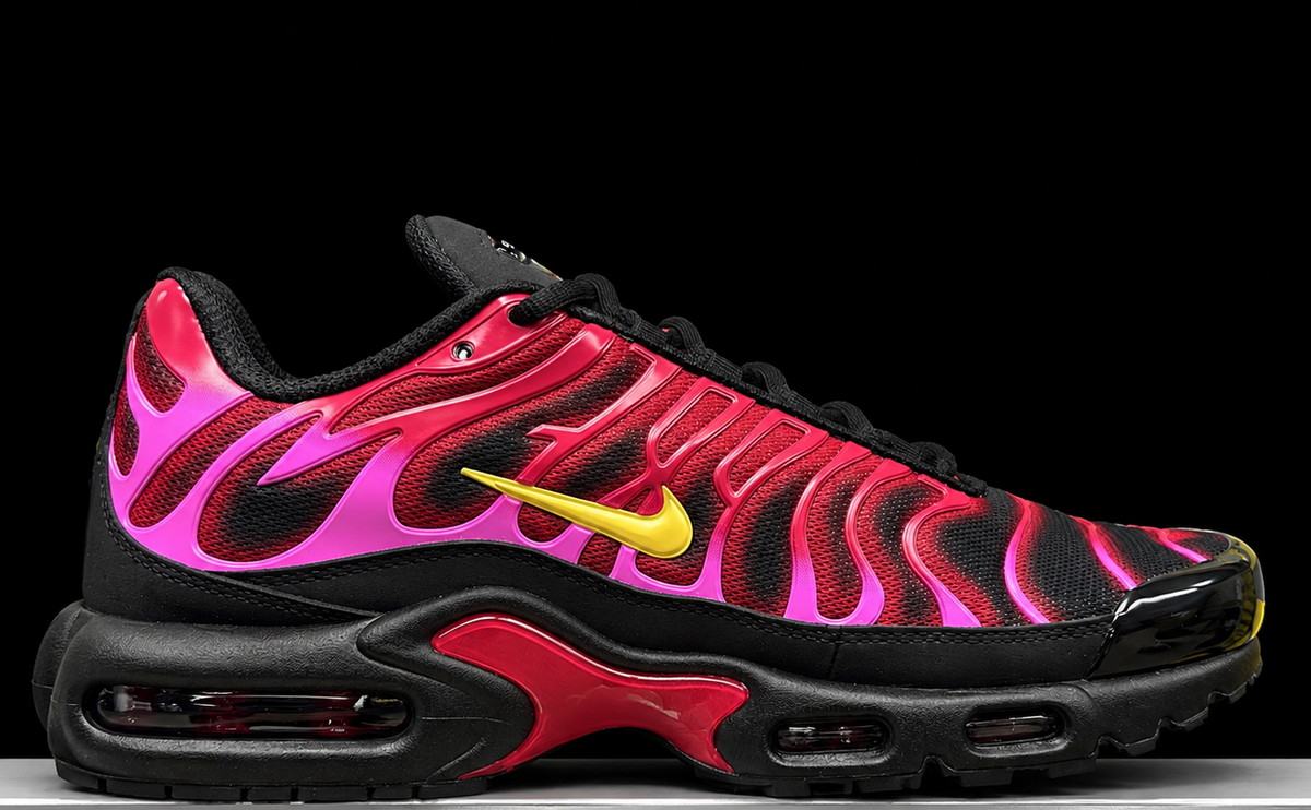 Supreme x Nike Air Max Plus TN University Red Fire Pink
