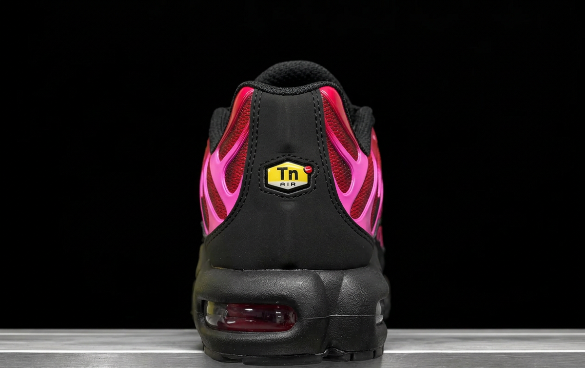 Supreme x Nike Air Max Plus TN University Red Fire Pink