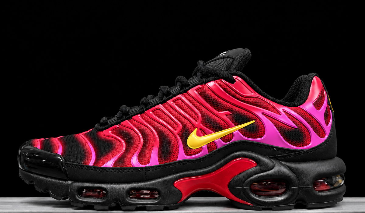 Supreme x Nike Air Max Plus TN University Red Fire Pink