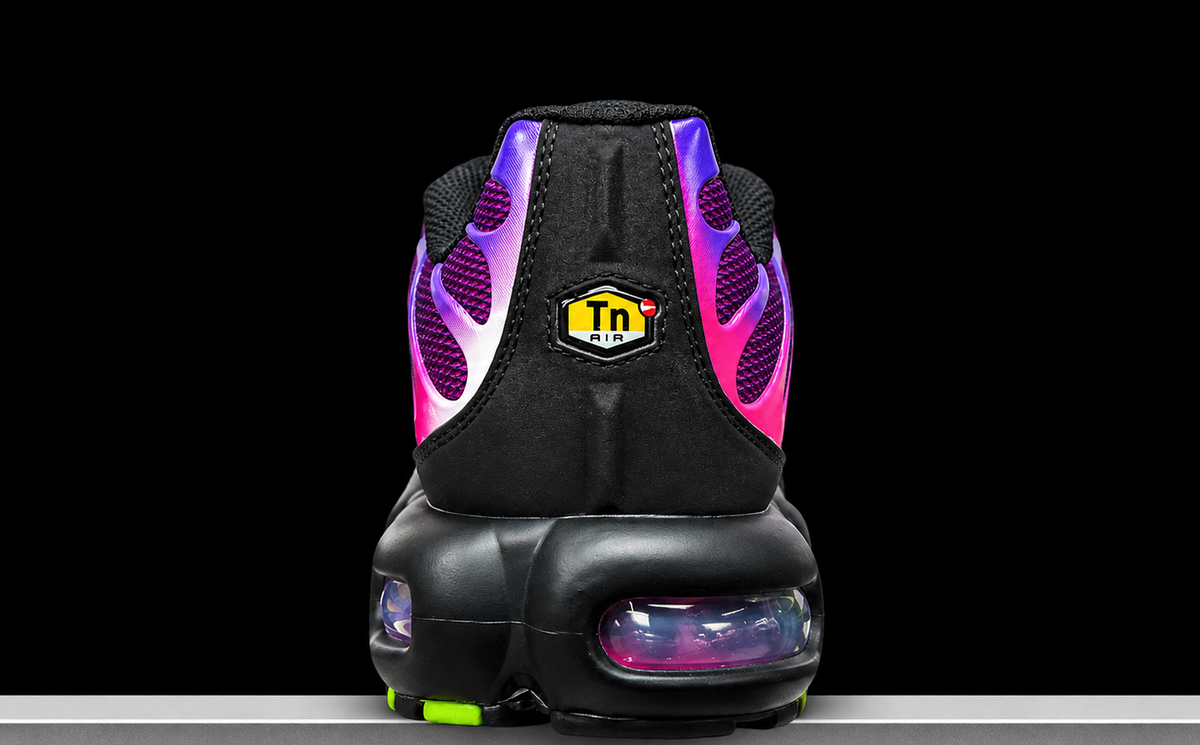 Nike Air Max Plus Rebellious Air Fireberry