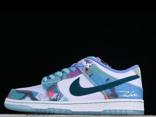 Futura Laboratories x Nike SB Dunk Low