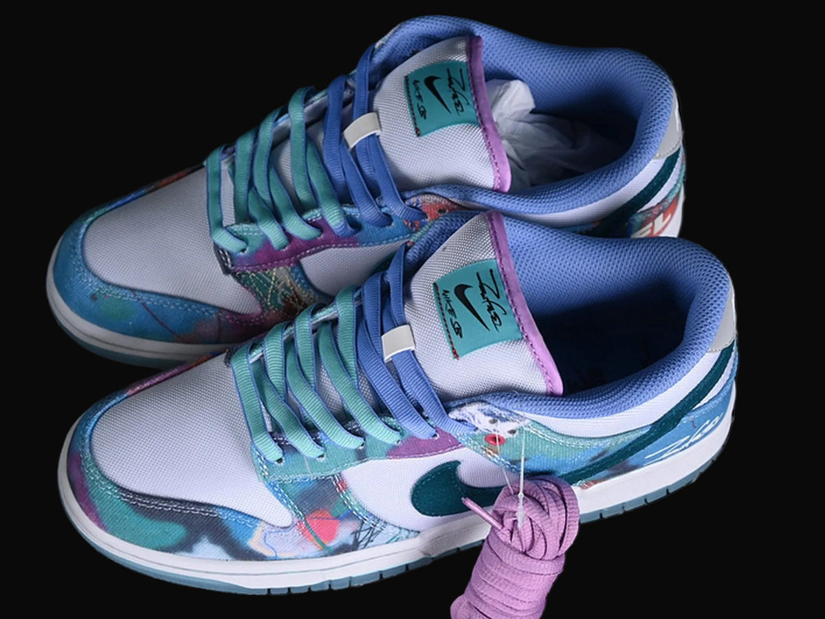 Futura Laboratories x Nike SB Dunk Low