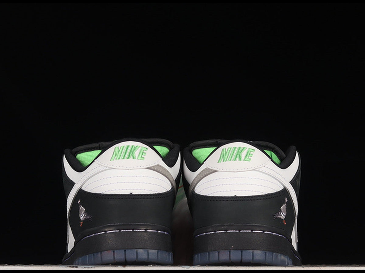 Jeff Staple x Nike SB Dunk Low "Panda Pigeon"