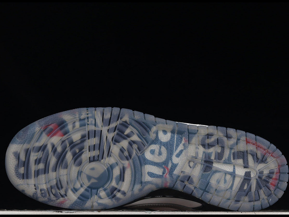 Jeff Staple x Nike SB Dunk Low "Panda Pigeon"