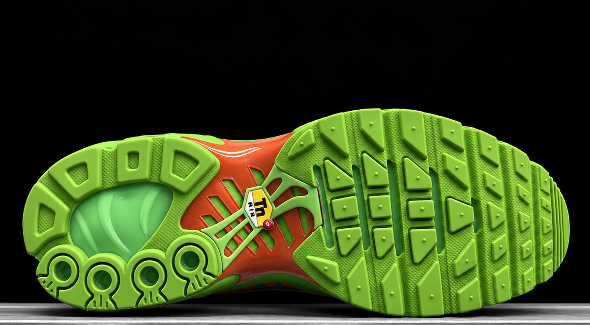 Supreme x Nike Air Max Plus TN Mean Green