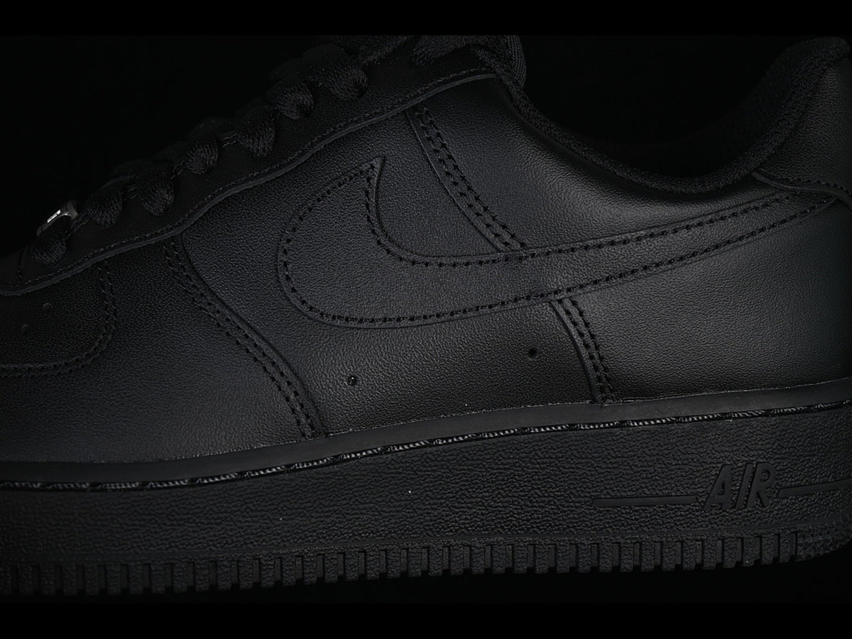 Nike Air Force 1 '07 'Triple Black'