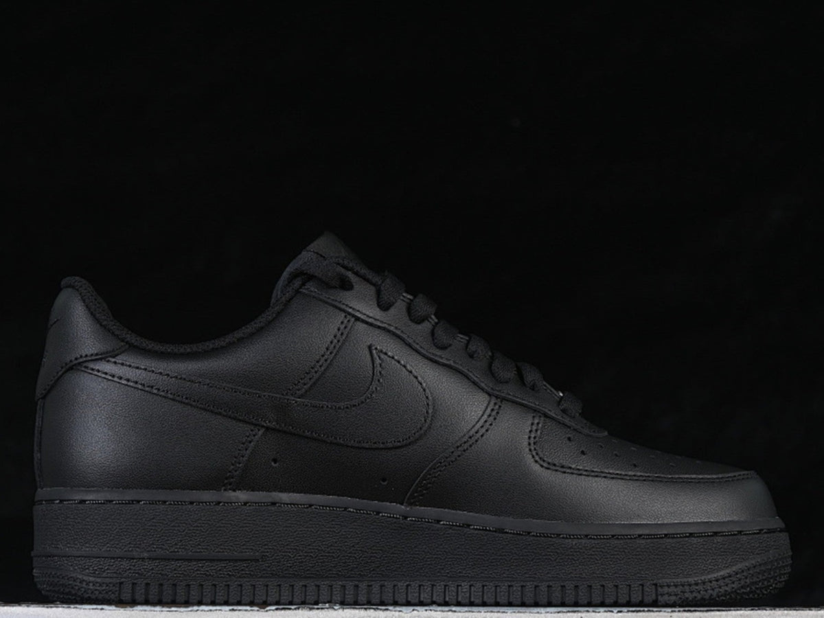 Nike Air Force 1 '07 'Triple Black'