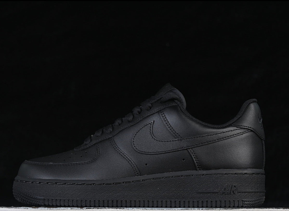 Nike Air Force 1 '07 'Triple Black'