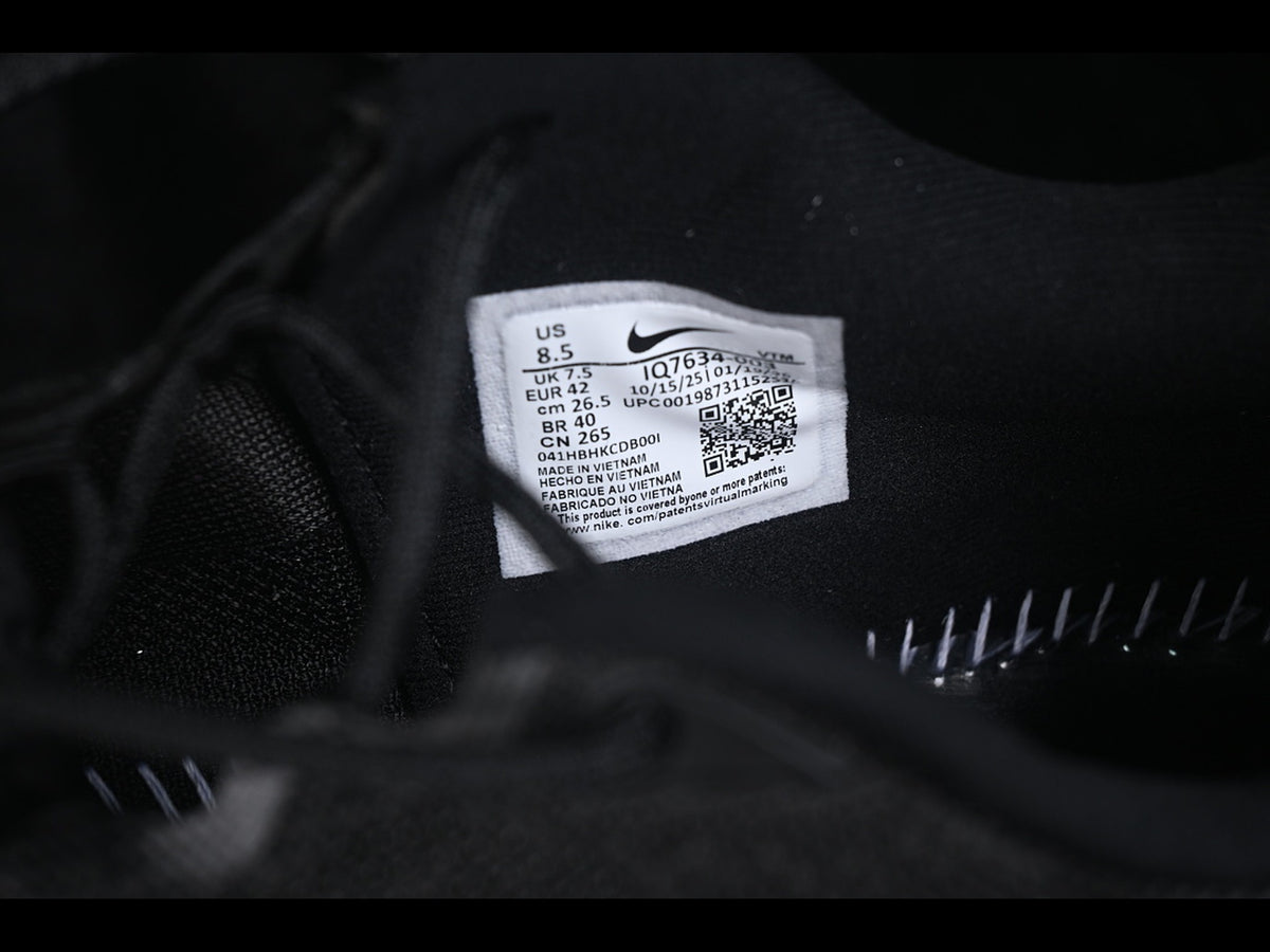 Nike Air Liquid Max Triple Black
