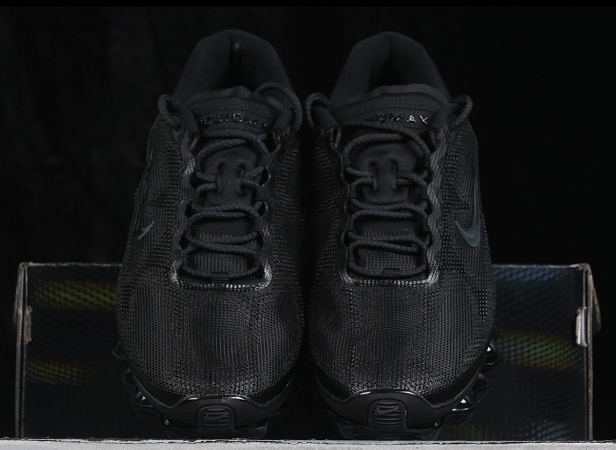 Nike Air Liquid Max Triple Black