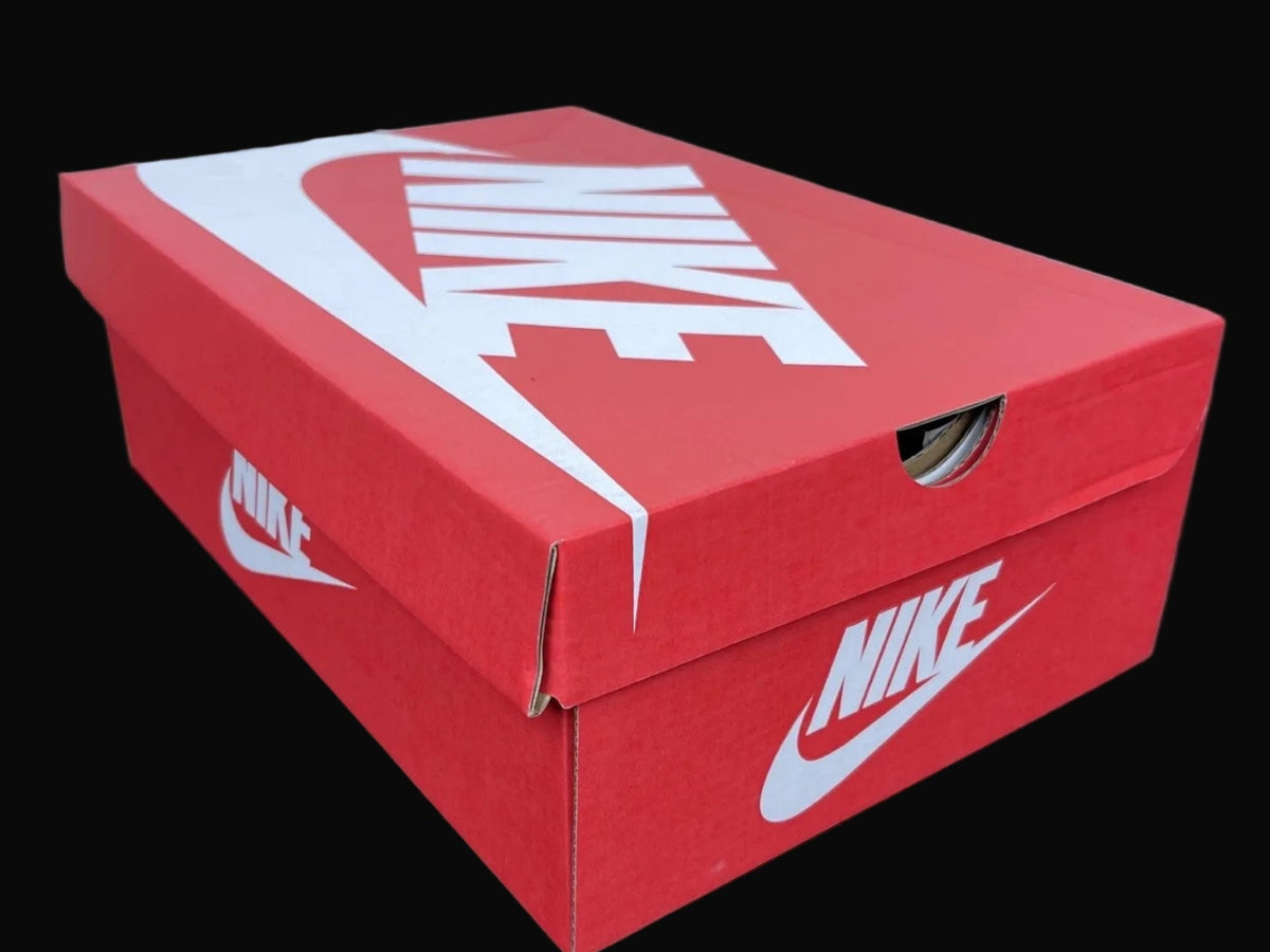 Nike Air Max Plus Triple White Womens