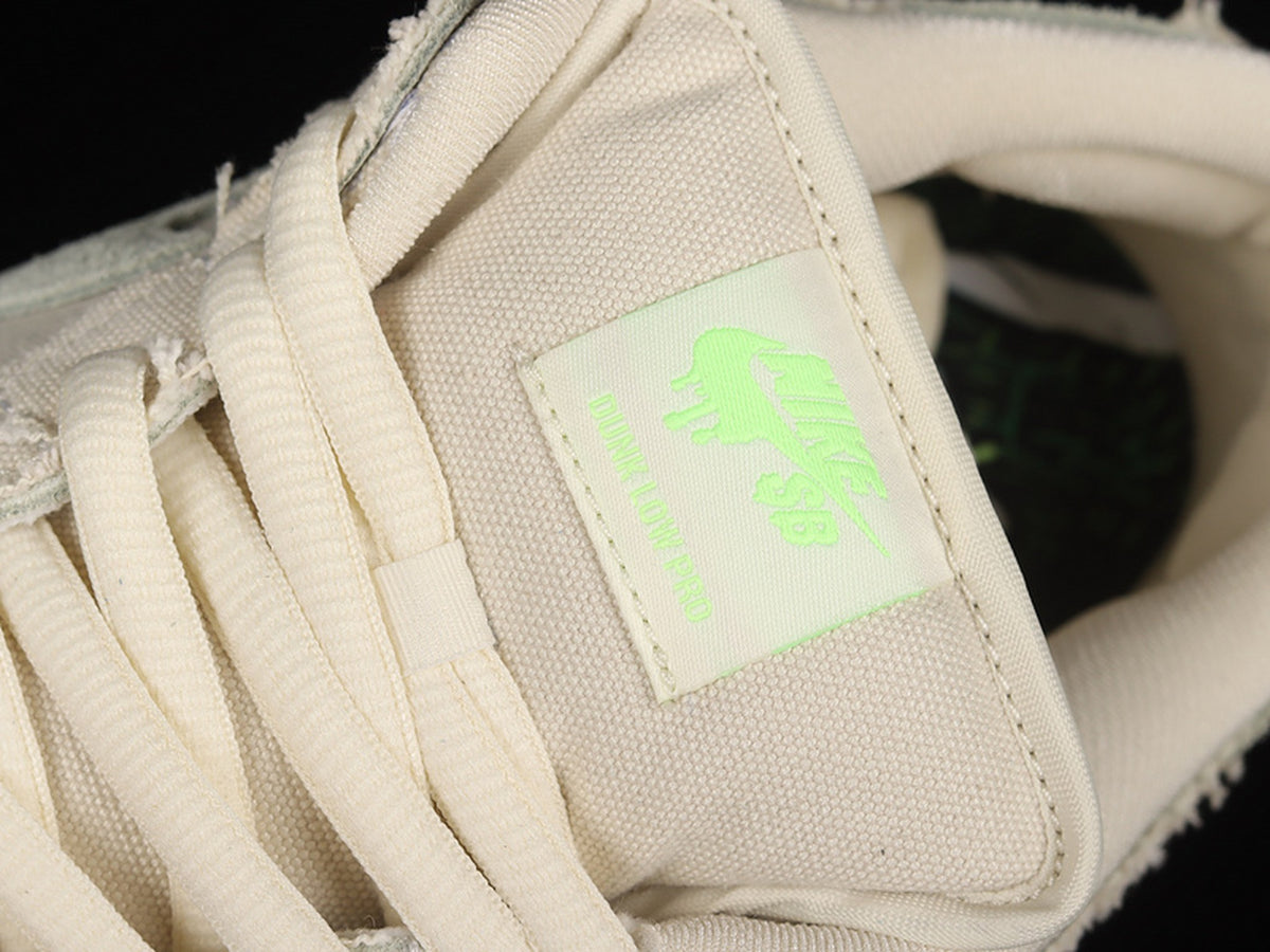 Nike SB Dunk Low 'Mummy'