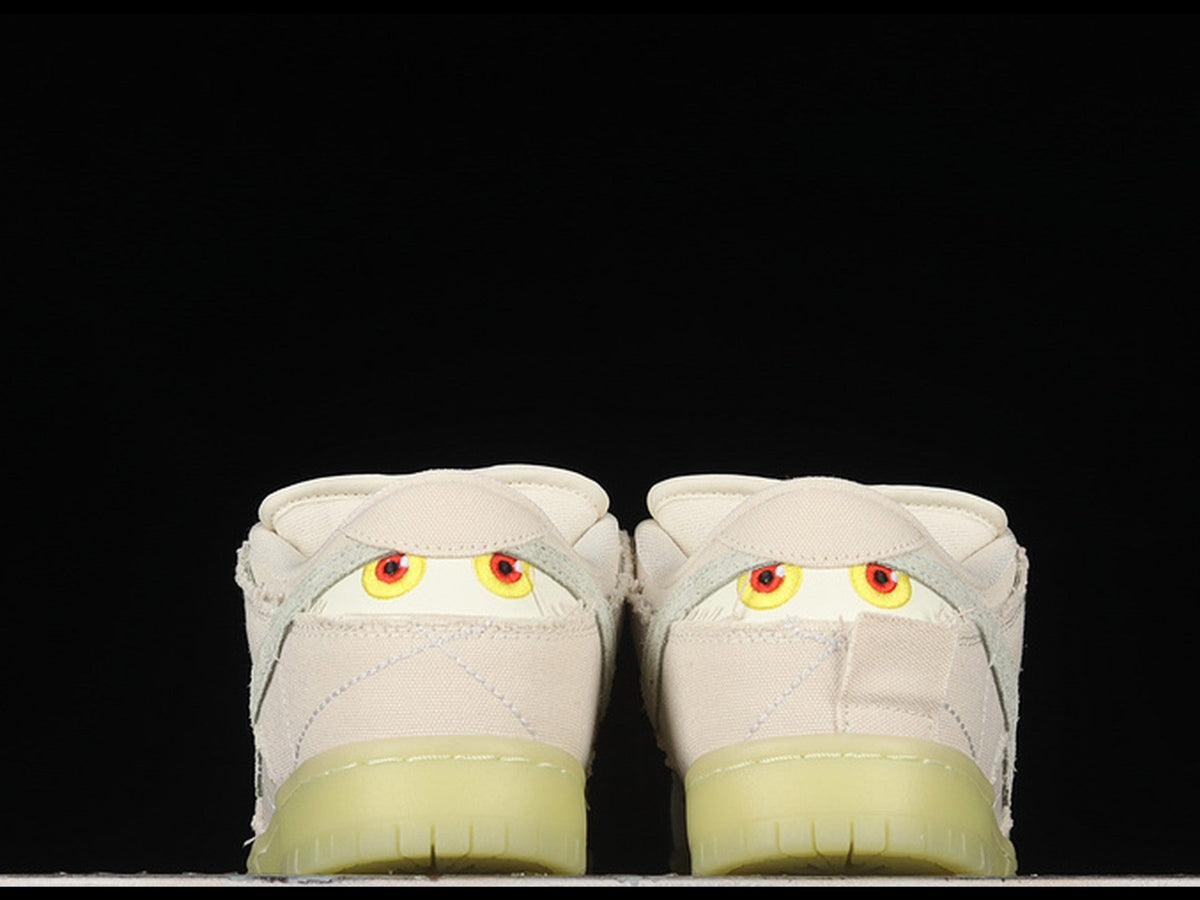 Nike SB Dunk Low 'Mummy'