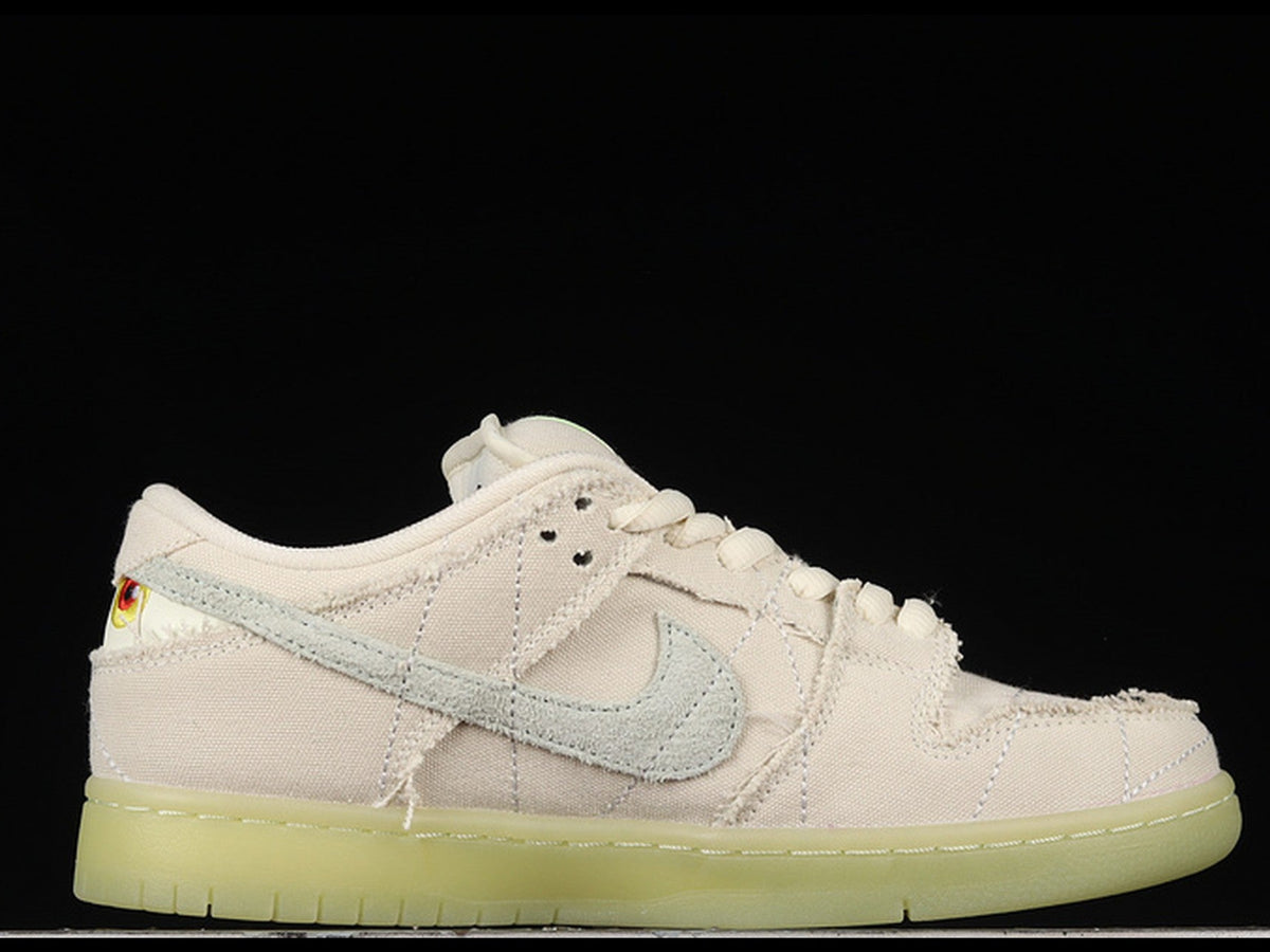 Nike SB Dunk Low 'Mummy'