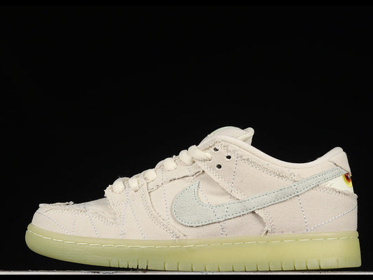 Nike SB Dunk Low 'Mummy'