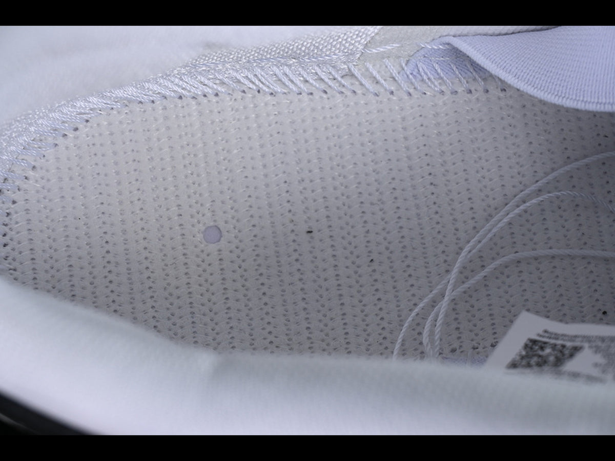 Nike SB Dunk Low Pro 'White Gum'