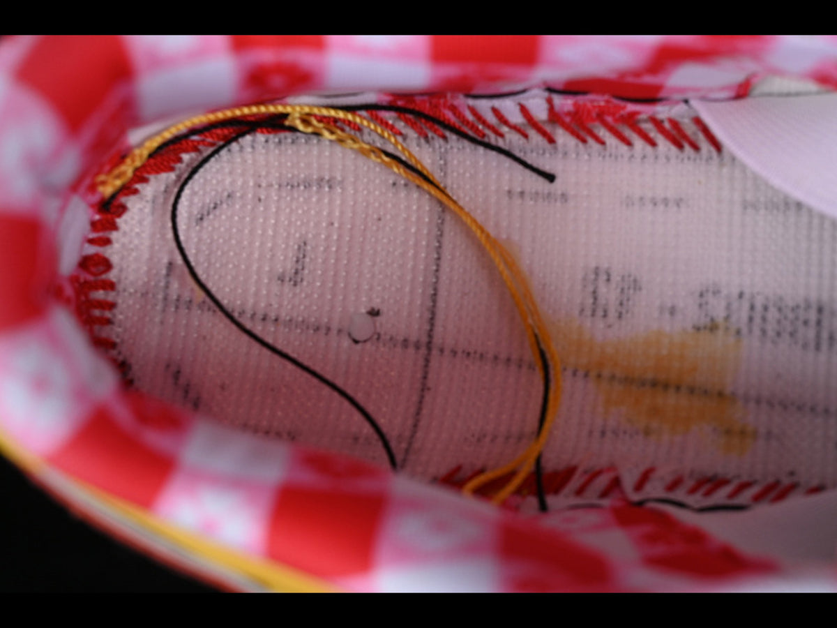 Nike SB Dunk Low "Yellow Lobster"