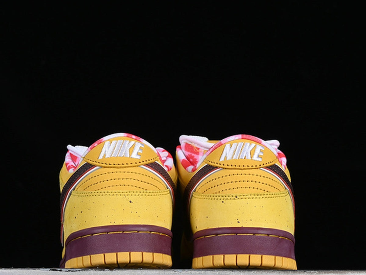 Nike SB Dunk Low "Yellow Lobster"