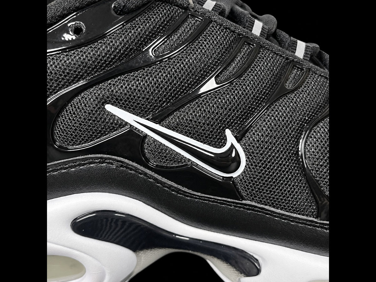 Nike Air Max Plus Black White Womens