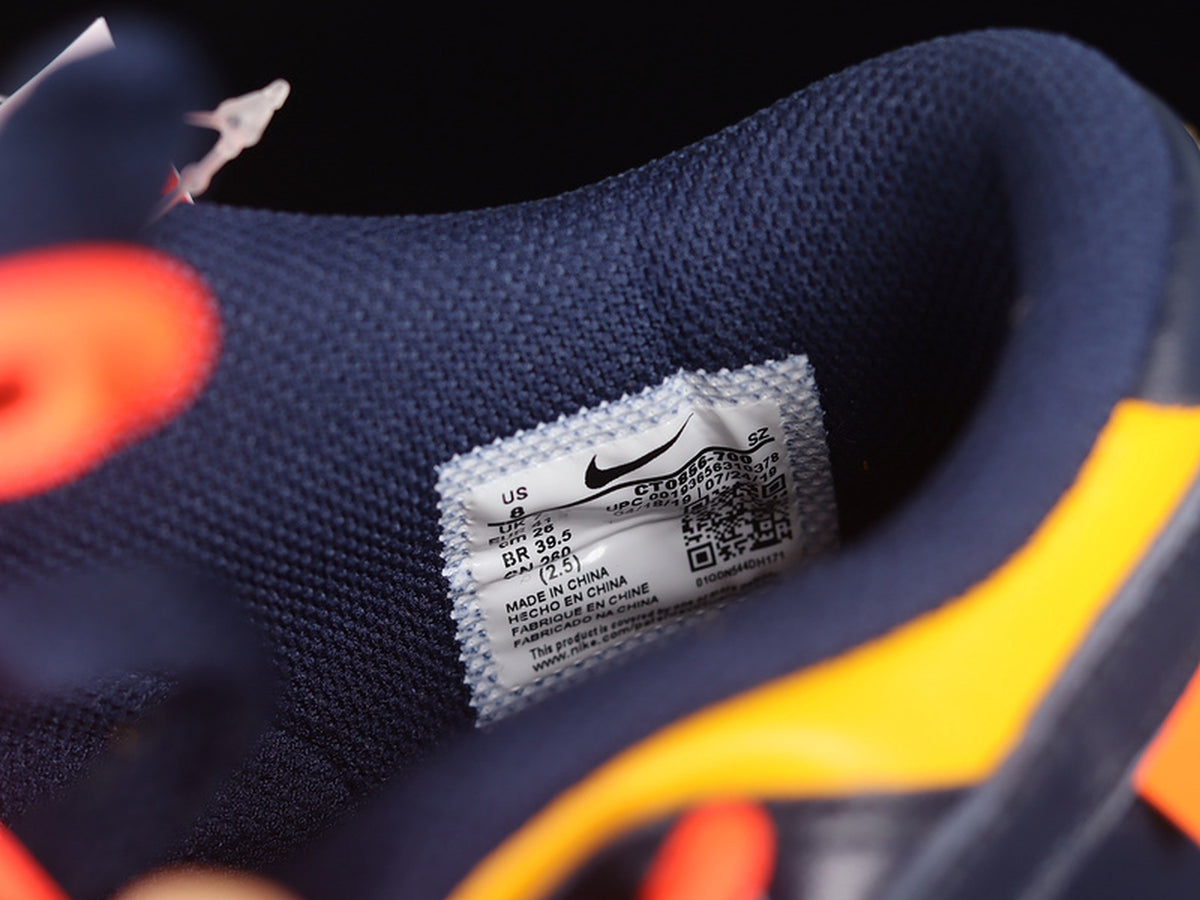 Off-White x Nike Dunk Low "University Gold / Michigan"