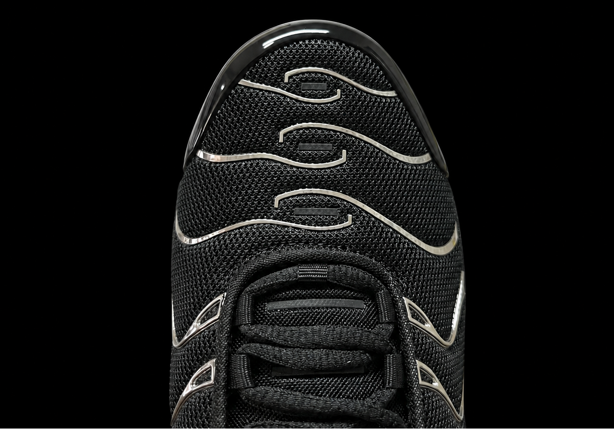Air Max Plus SE Black Chrome
