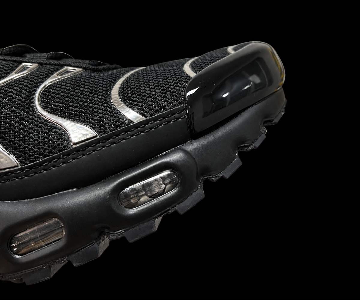 Air Max Plus SE Black Chrome