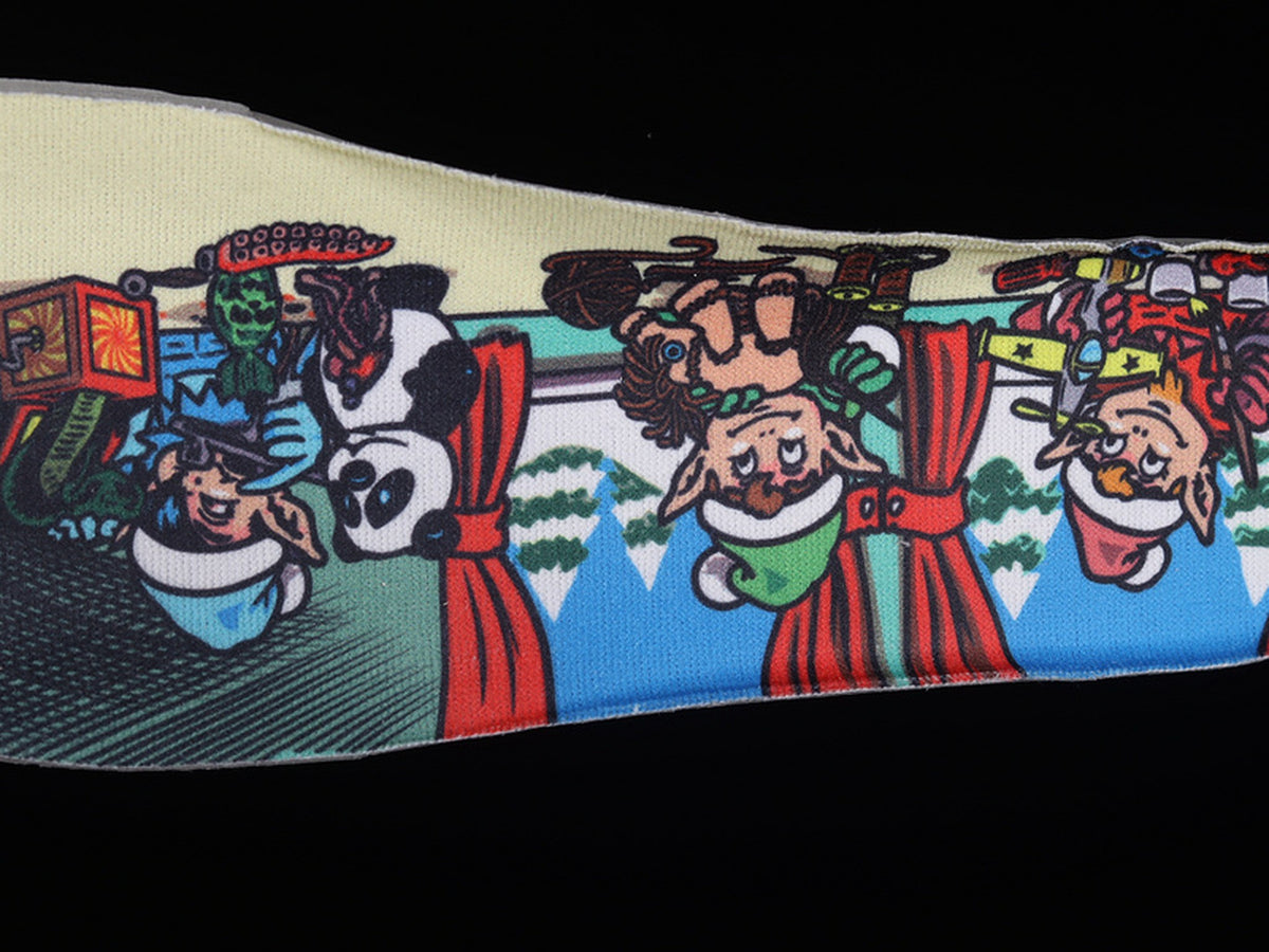 Sean Cliver x Nike SB Dunk Low "Holiday Special"