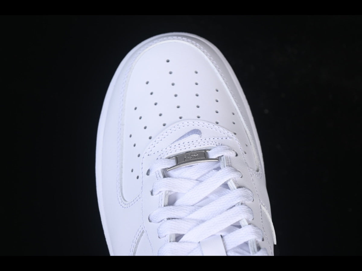 Supreme x Nike Air Force 1 Low 'White / Black'