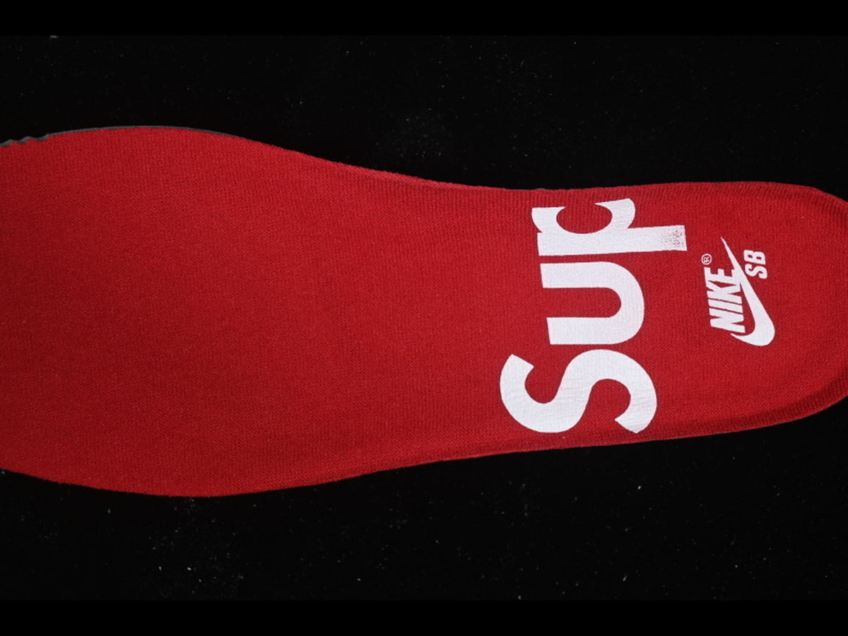 Supreme x Nike SB Dunk Low '94 Ink'
