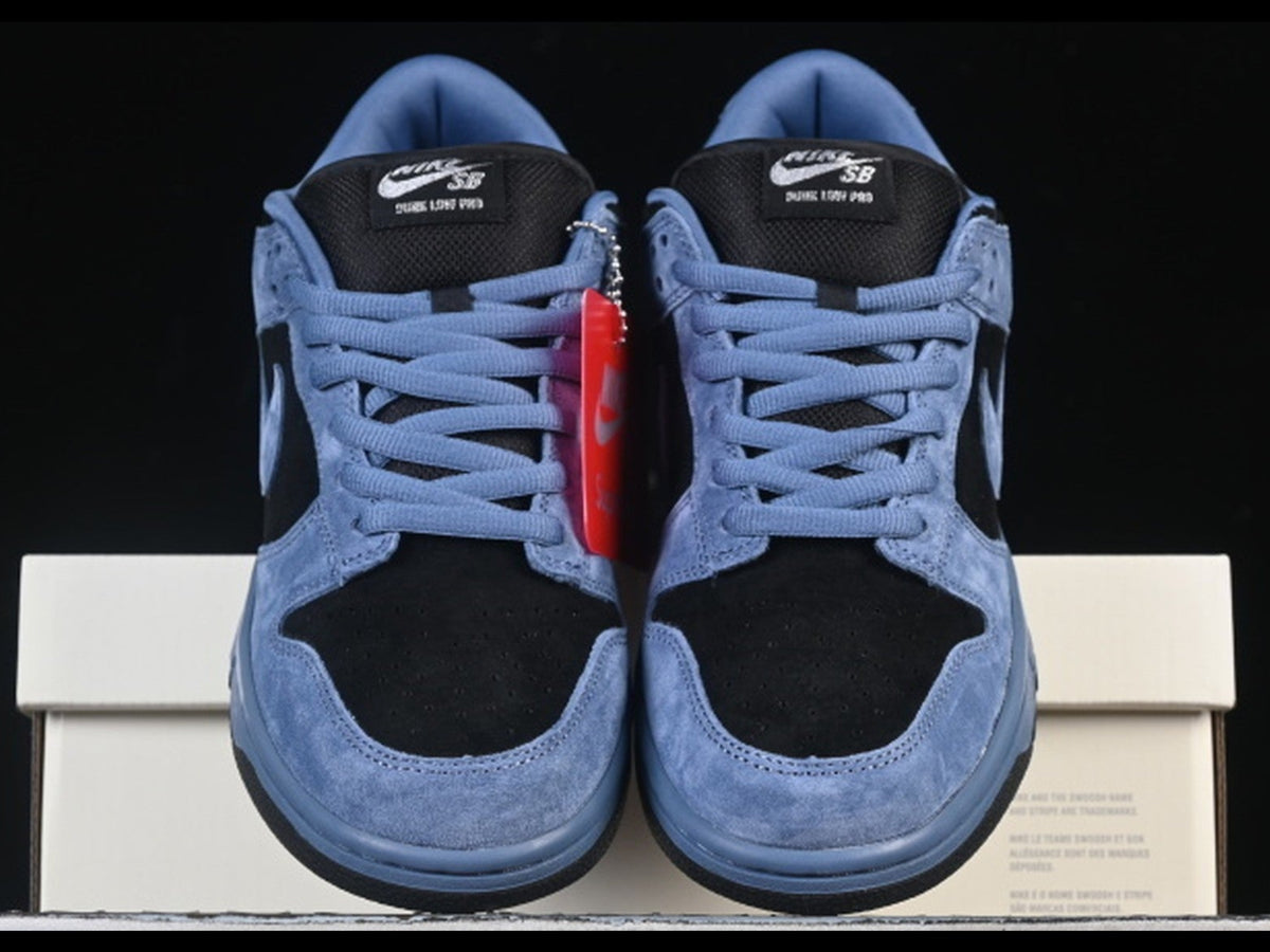 Supreme x Nike SB Dunk Low '94 Ocean Fog'
