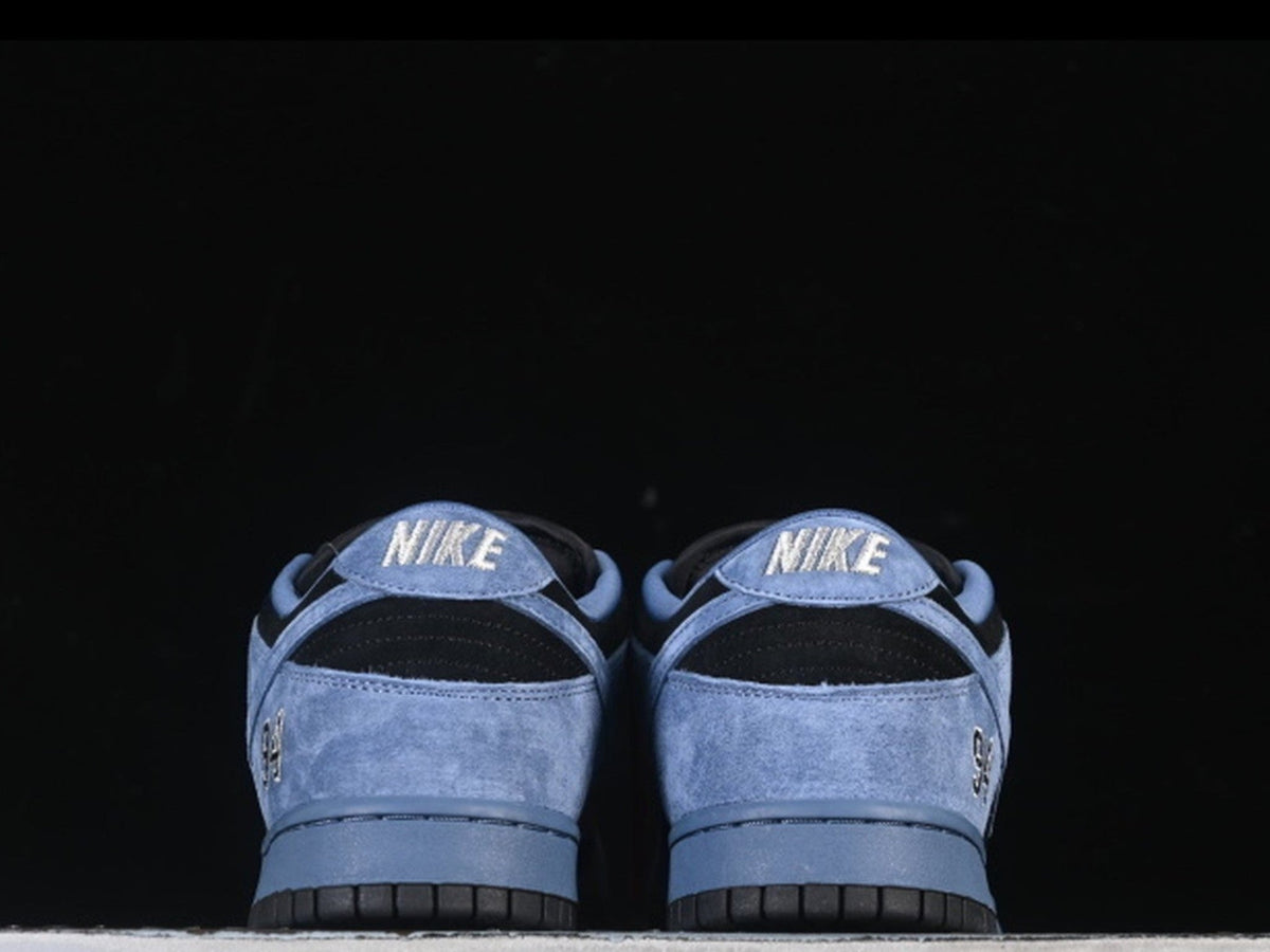 Supreme x Nike SB Dunk Low '94 Ocean Fog'