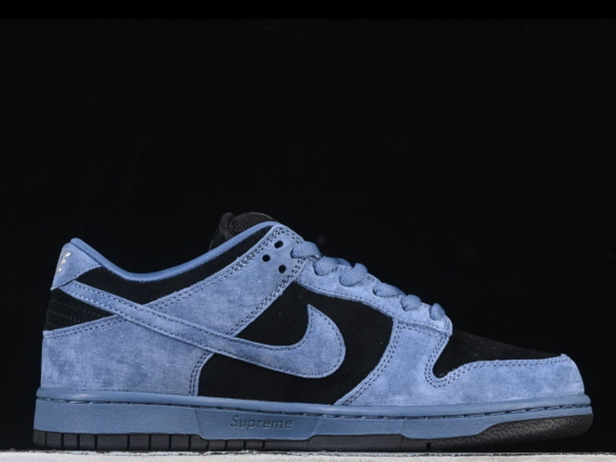 Supreme x Nike SB Dunk Low '94 Ocean Fog'
