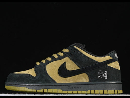 Supreme x Nike SB Dunk Low 94 Camper Green