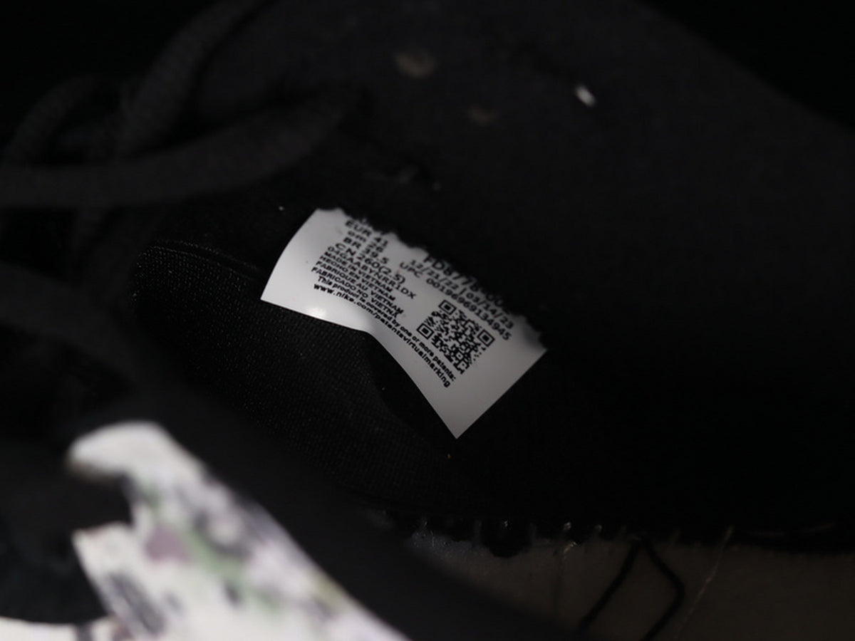 Supreme x Nike SB Dunk Low "Rammellzee"
