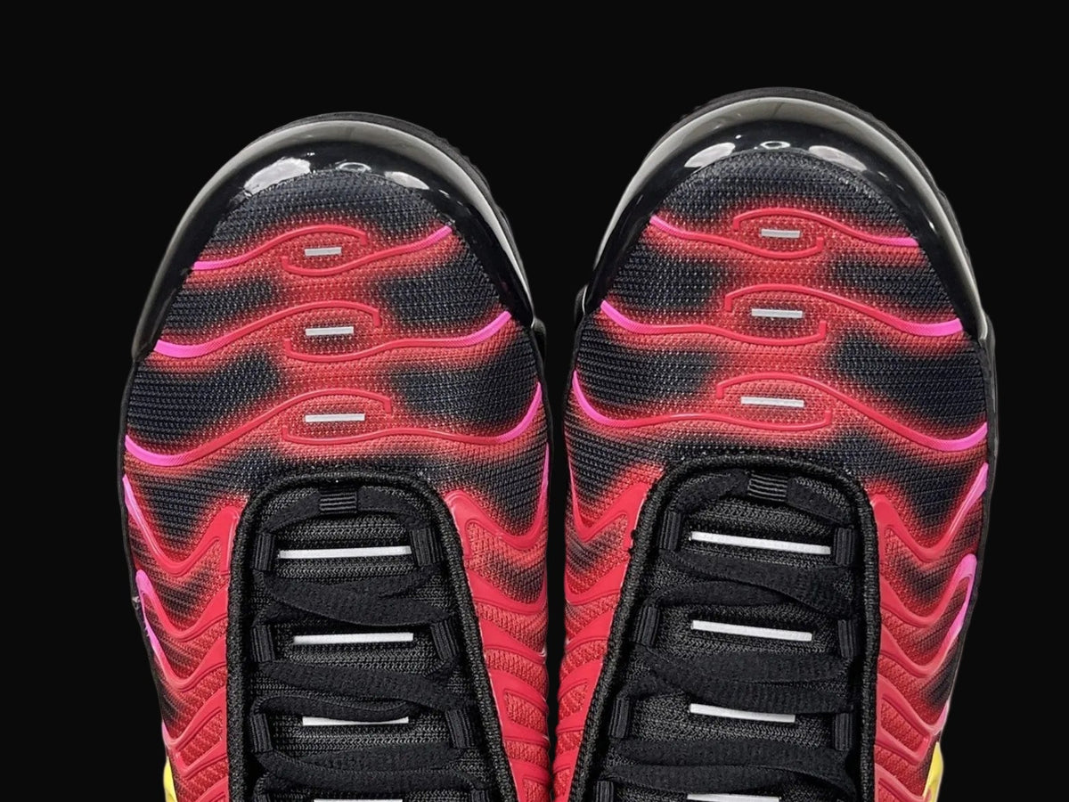 Supreme x Nike Air Max Plus TN University Red Fire Pink