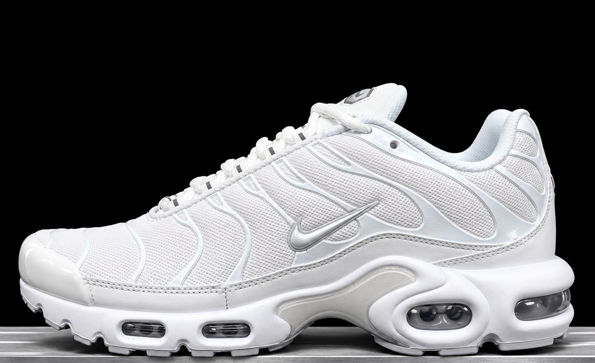 Nike Air Max Plus Triple White Womens