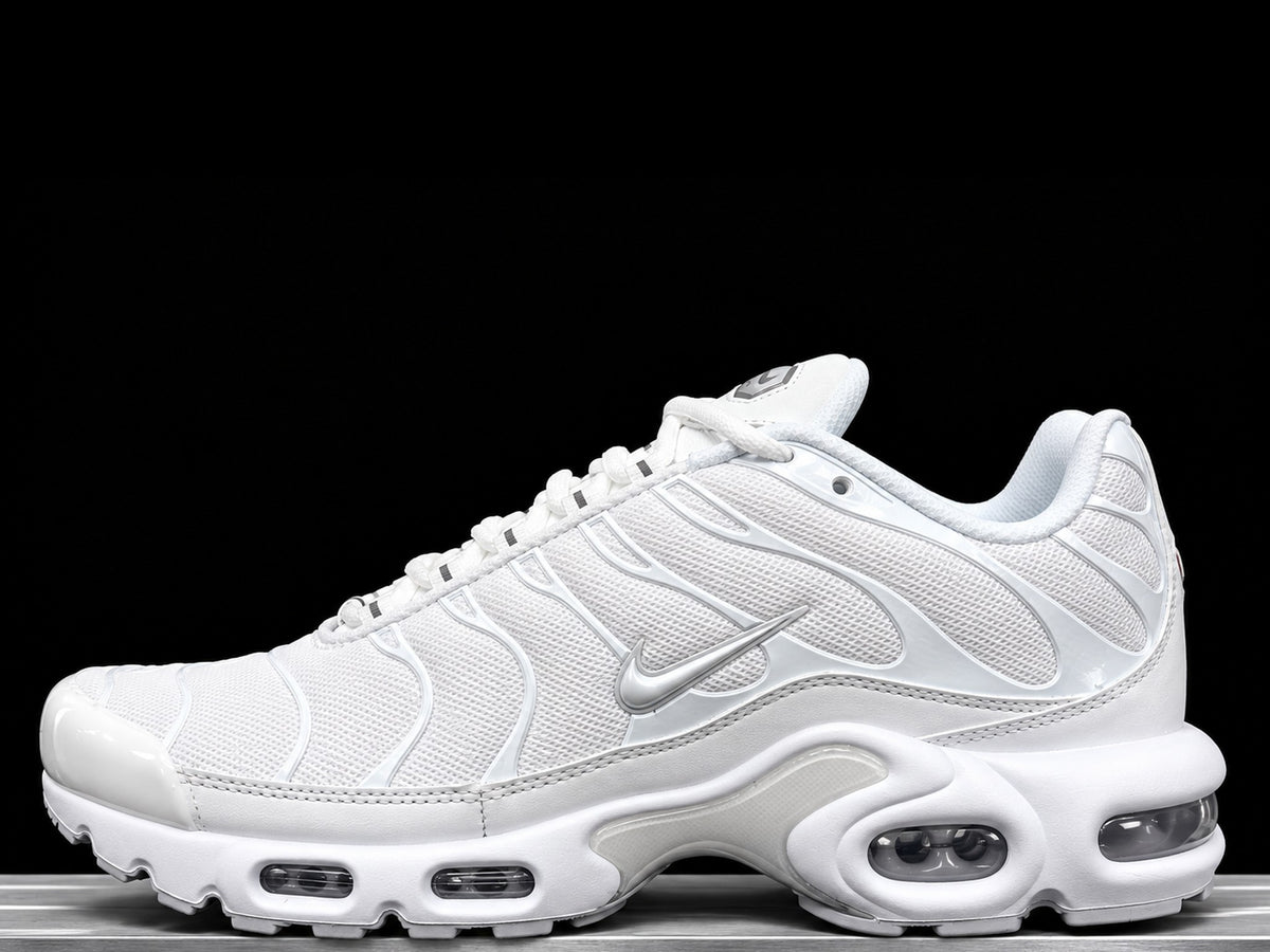Nike Air Max Plus Triple White Womens