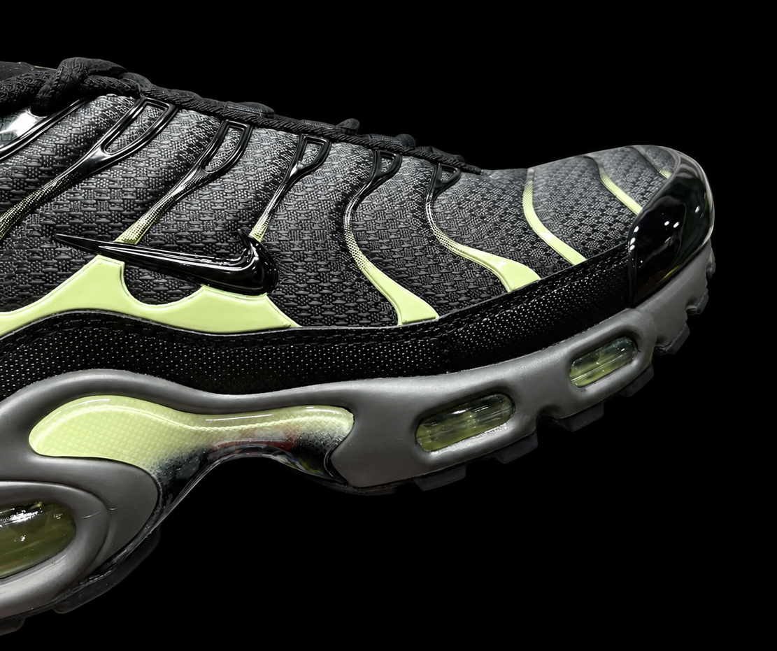 Air Max Plus Iron Grey